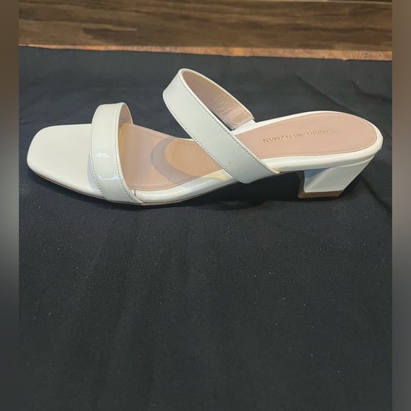 Stuart Weitzman Cream Sandal - Picture 2 of 7